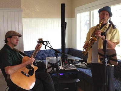 Tom Majesky joins Mr. Lounge for Madison Beach Hotel performance.