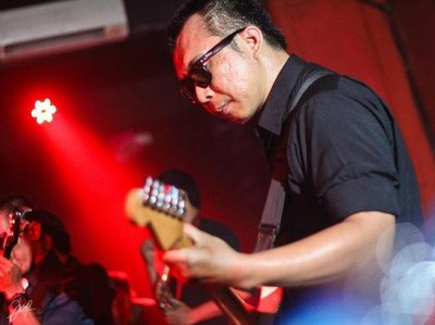 (Boriez) Skalie live at Maitrin lounge 27-09-2012 opening act of The Toasters Live in jakarta, Indon
