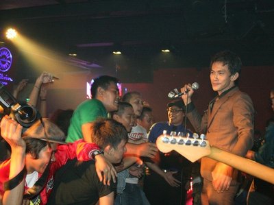 Skalie live at Maitrin lounge 27-09-2012 opening act of The Toasters Live in jakarta, Indonesia