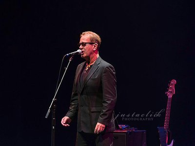 Burlington, Ontario (photo: justaclick Photography Ltd)