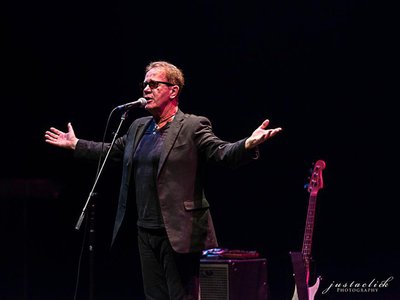 Burlington, Ontario (photo: justaclick Photography Ltd)