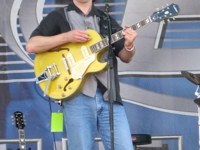 Jr playing the Epi ES-295