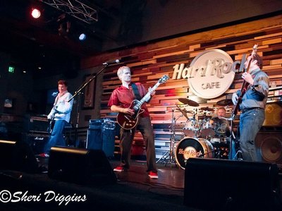 Live @ The Hard Rock Cafe - Seattle