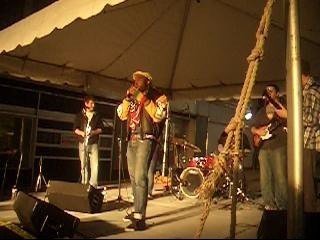 SoundHouse unda a tent