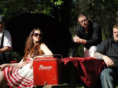Red Honey photo