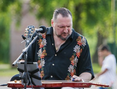 AG Weinberger - The Transylvanian Guitar Man photo