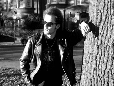 Johnny Crabb photo
