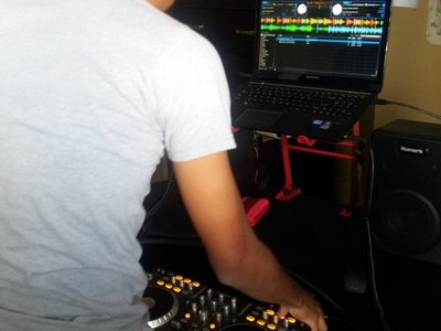 Working on that Roll Up The Clique XD
