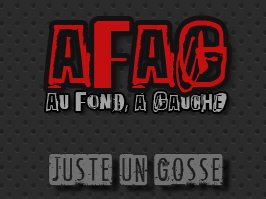Au fond, à gauche photo