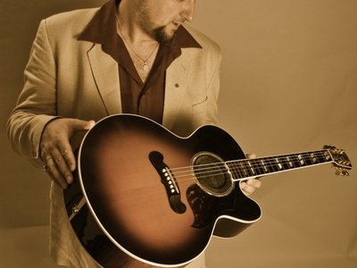 AG Weinberger - The Transylvanian Guitar Man photo