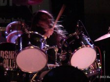 Drums: Ryo Heene