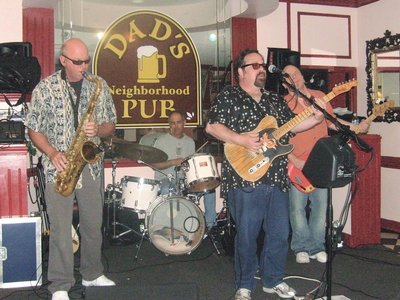 Stingrays Live Dad's Pub