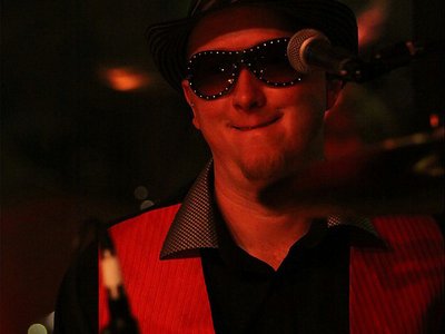 Master skin blaster Billy Love.