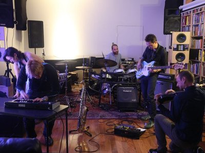 The Jazzfakers with special guest Leslie Wacker