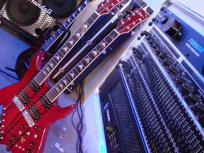 BillyV - Lead Guitars photo