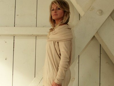 Mindy Callahan photo