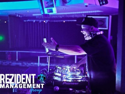 DJ Girth photo