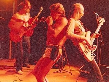 My friend Jeff"Stick"Davis with John Mayall's Bluesbreakers (right)back to back with John Mayall-per