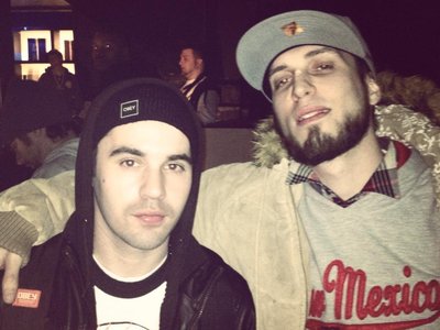 Zaze and his friend from childhood and fellow artist Flex of The Antiheroes backstage