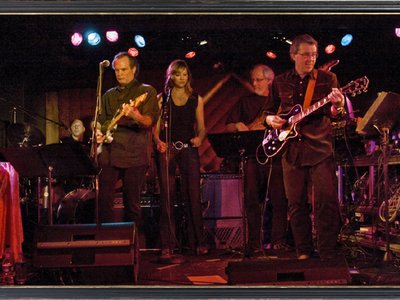 Ron & Rarestar opening for Leon Russell on 12 December 2008
