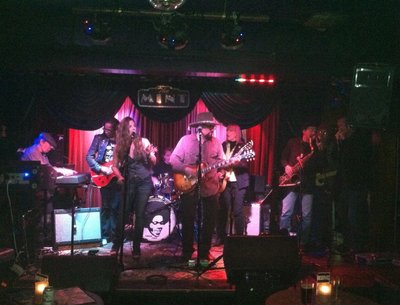 Shari Puorto, Jimmy Vivino, Gary Mallaber, Barry Goldberg, Rick Reed, Stanley Behrens