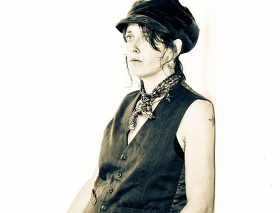 Felicity Lawless photo