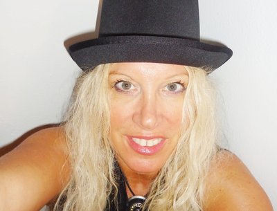ELISA DUWEZ photo