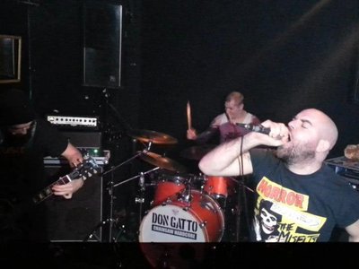 LIFE CRIME photo