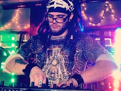 Spinning at Blarney Stone Chicago in Wrigleyville