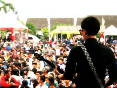 Live at MariBerdanska7 Bandung, west Java Indonesia, 17 February 2013