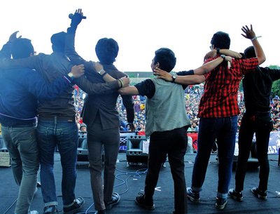 Live at MariBerdanska7 Bandung, west Java Indonesia, 17 February 2013