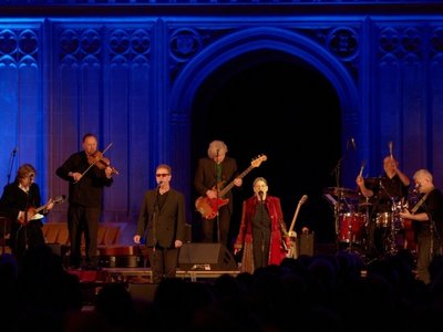 Oysterband & June Tabor - Gloucester Cathedral (Alan Cole http://www.musicfestivalphotos.co.uk/)