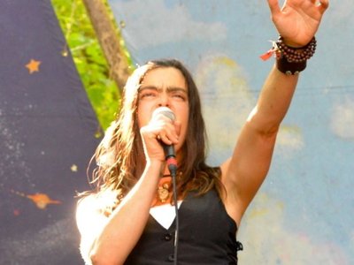 Oregon Country Faire July 2012, singing backing vocals for SaraTone