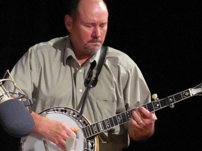 Banjo Don doing his thing!