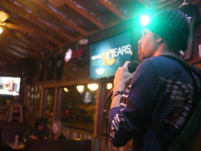 A live performance over an beat from Instrumental Flowitry
