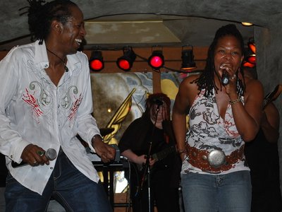 trish n tom@ sugar