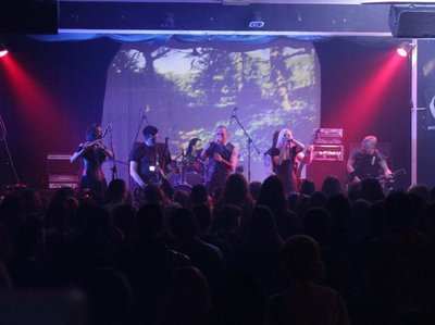 LIve at Skwhat, Sisak