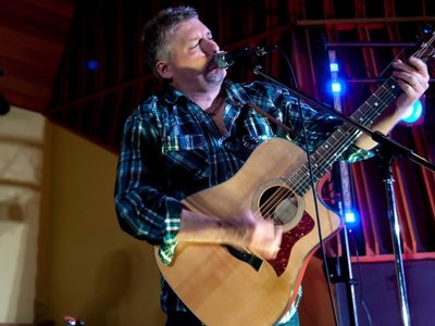 Patrick White benefit concert