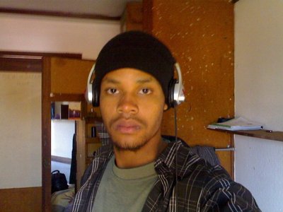 THE RHYME GENERATION MACHINE