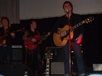 Bo Walton on stage with Whirlwind. Nigel Dixon Memorial Concert, Drill Hall, Horsham - 18/05/2013