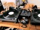 GATOS,, DJS Y CON MUCHA MUSICA .