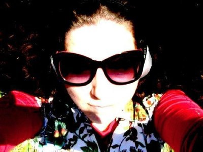 Hermione Gart / Louise Bialik photo
