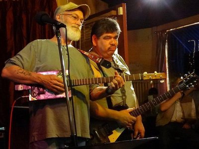 Gerry Thompson vocals, songs and rhythm CBG
