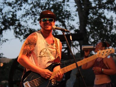 Andrew Conn: Bass