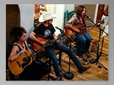 Songwriters in the Round with Kate Mann and Anthony Leon