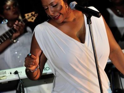 Lauren White - Carlyle Club