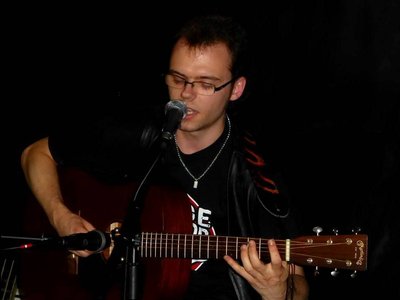 Johnny Crabb photo