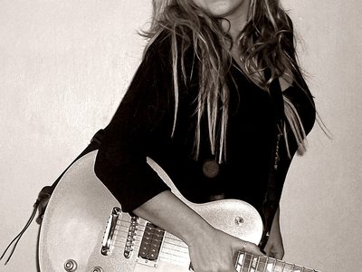 MARCELA PIACENTI photo
