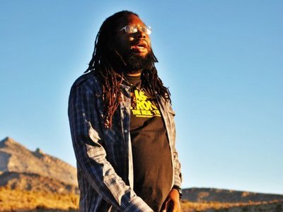 RAS KRONIK photo