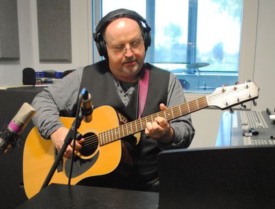 Rob J in the studio, August 2013
